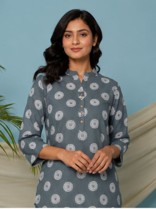 Black Soft Cotton Printed Top – Casual & Office Wear