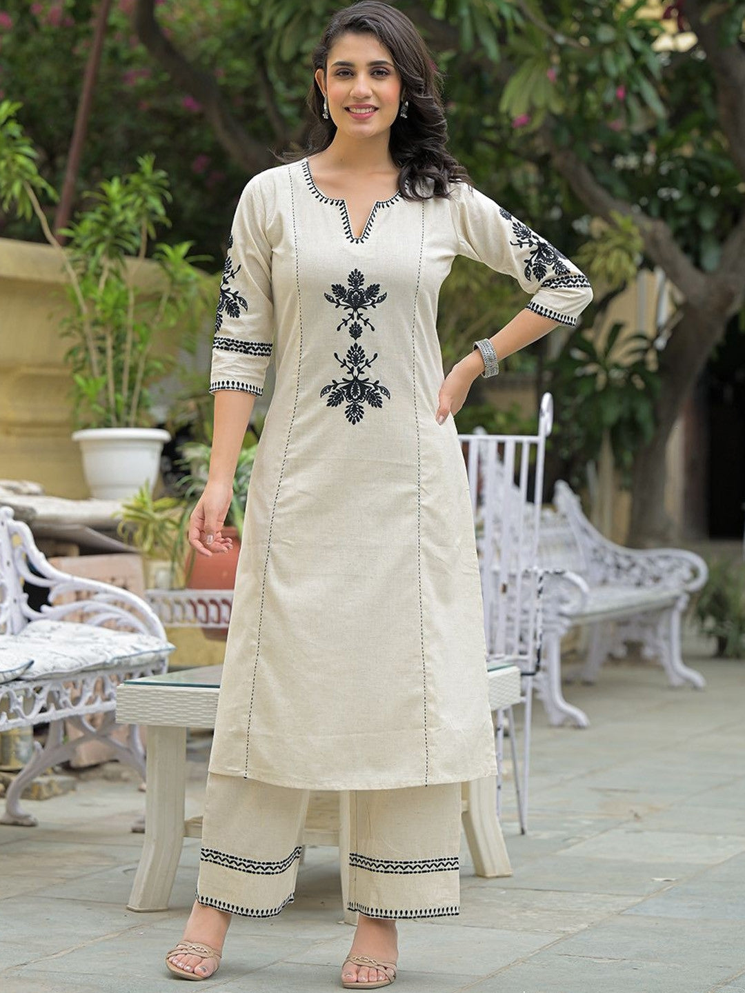 Beige Cotton Flex Kurta Set with Black Thread Embroidery – Elegant Casual Wear