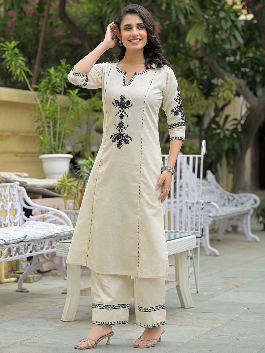 Beige Cotton Flex Kurta Set with Black Thread Embroidery – Elegant Casual Wear