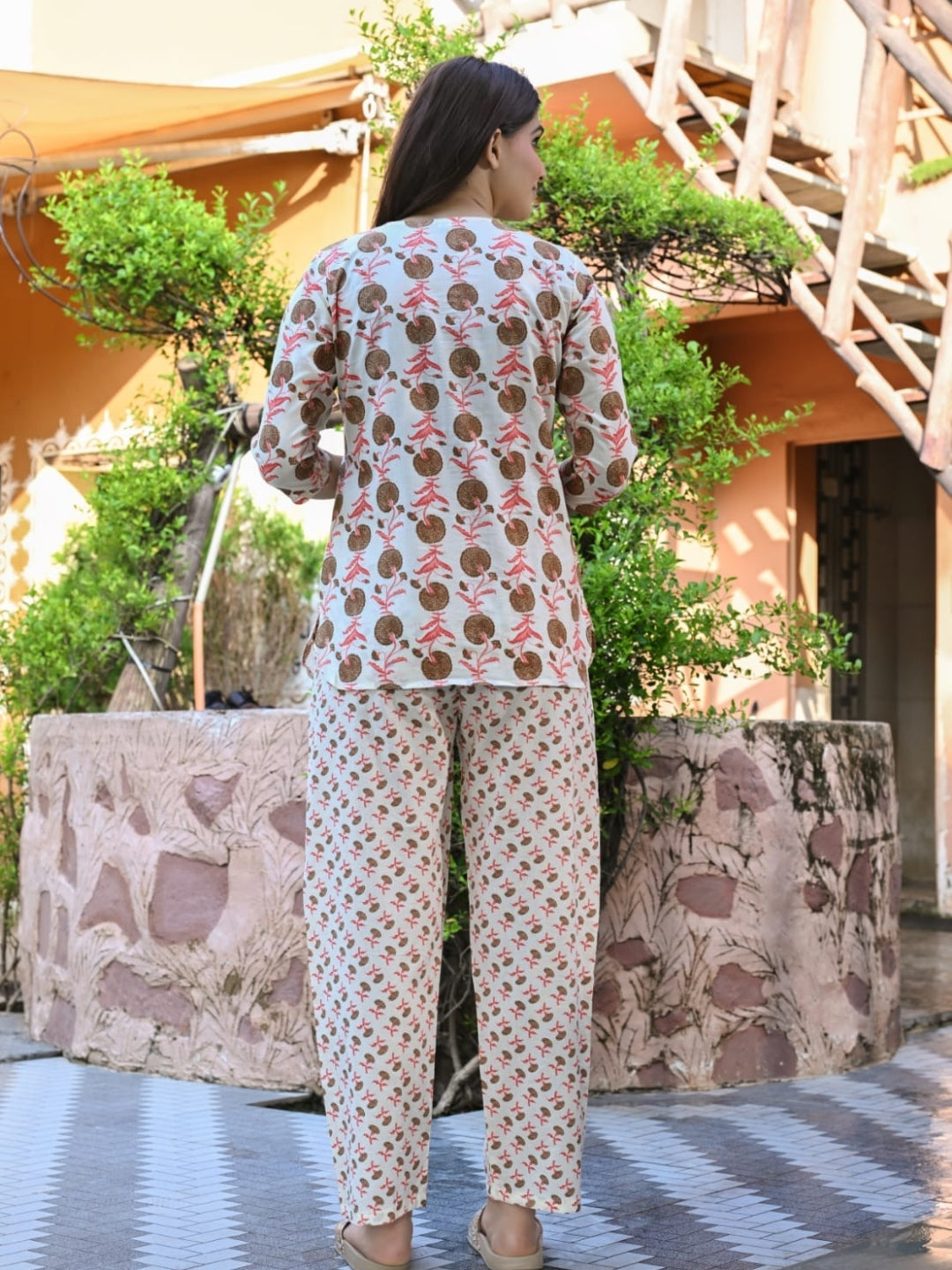 Off White Cotton Co-ord Set with Rustic Floral Buta Print – Casual Wear