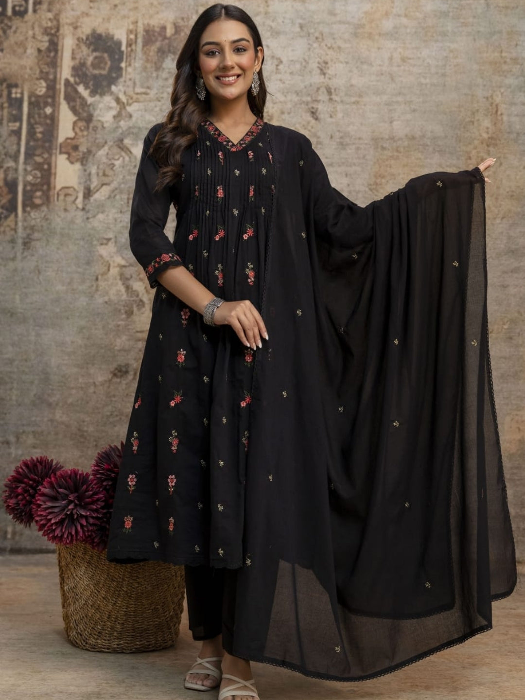 Black Mul Cotton Anarkali Set with Floral Embroidery – Festive Wear