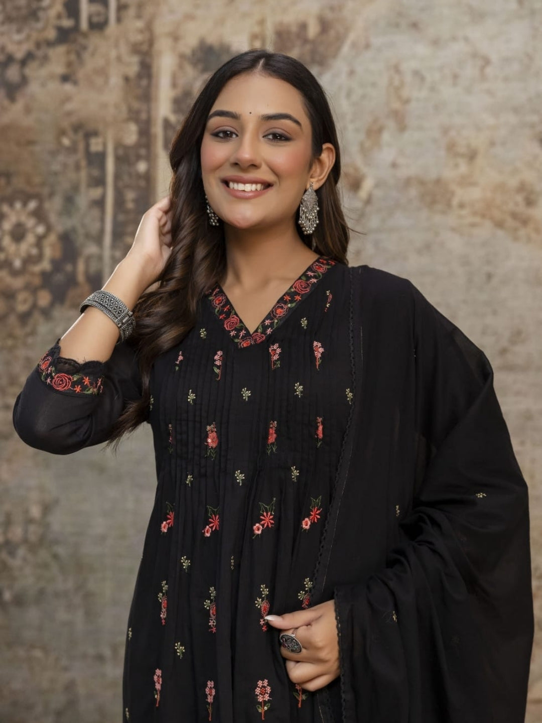 Black Mul Cotton Anarkali Set with Floral Embroidery – Festive Wear