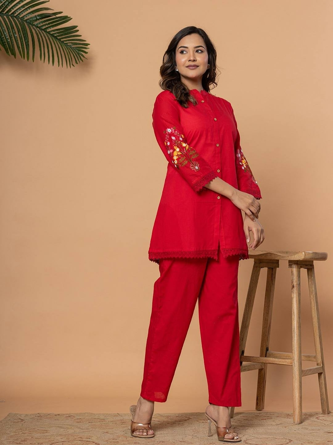 Rani Pink Pure Cotton Kurta Pant Set with Floral Embroidery