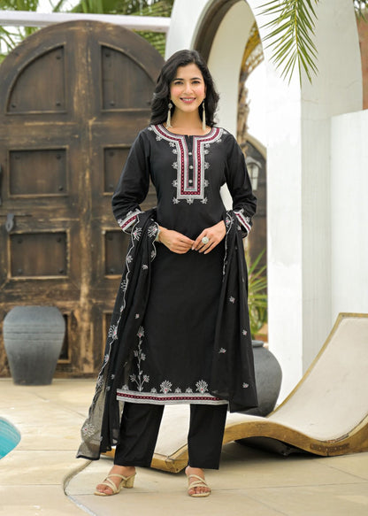 Black Cotton Embroidered Suit Set with Contrast Detailing – Elegant Daily & Festive Wear