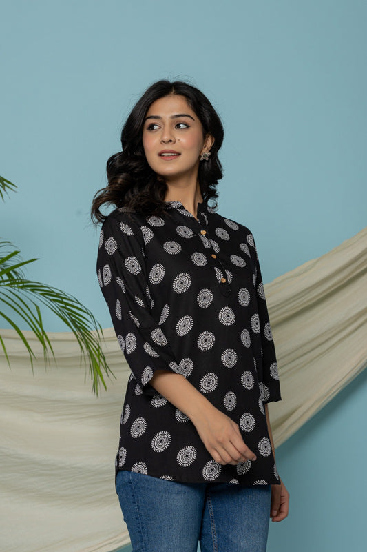 Black Soft Cotton Printed Top – Casual & Office Wear