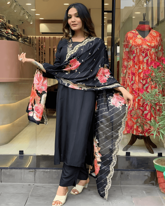 Black Premium Muslin Suit Set with Intricate Embroidery – Luxurious
