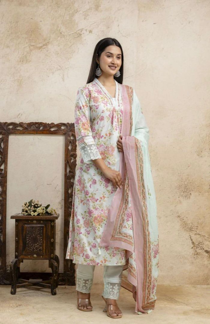 Mint Green Soft Cotton Kurta Set with Pink Floral Print – Elegant Day Wear