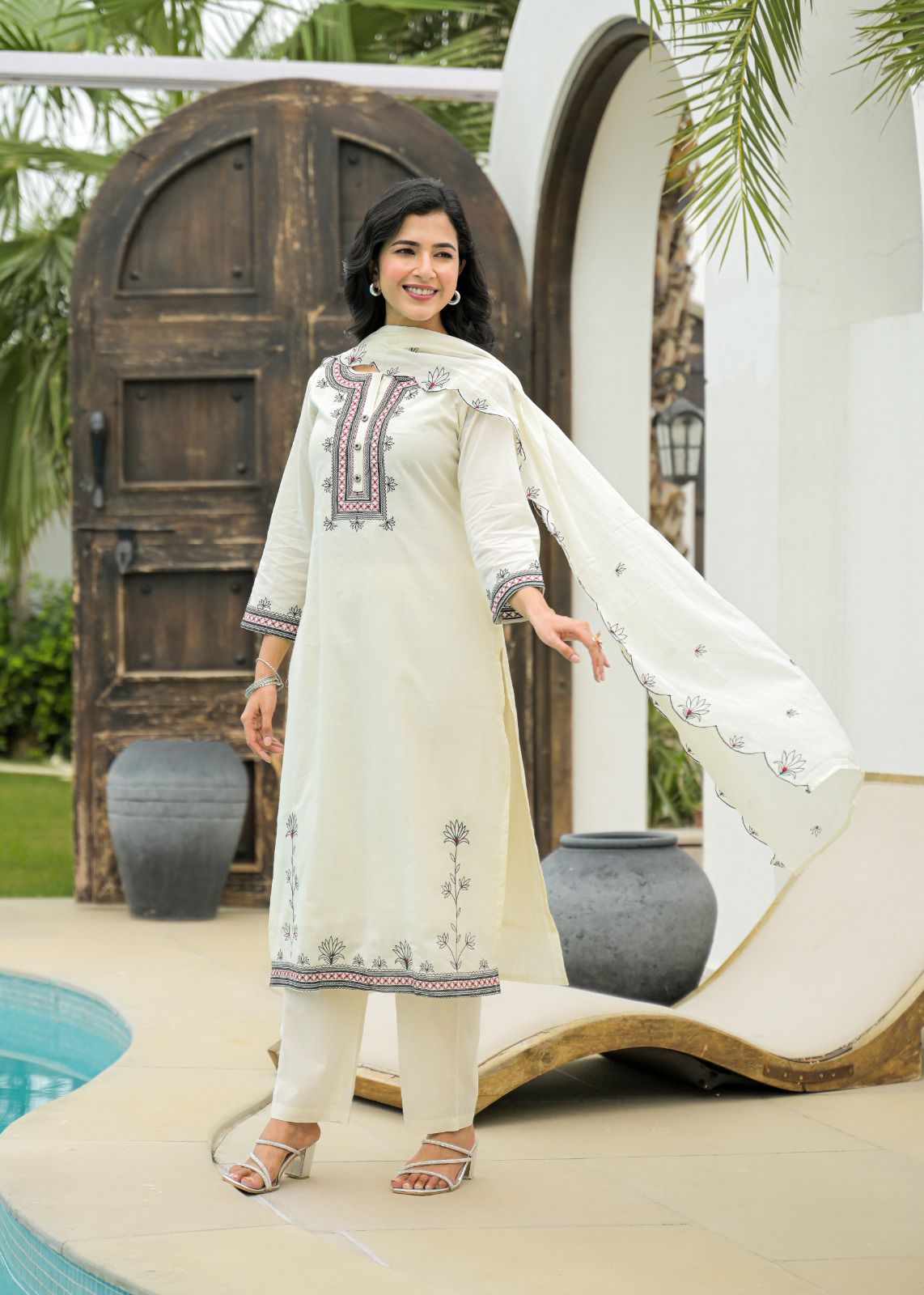 White Cotton Embroidered Suit Set with Contrast Detailing – Elegant Daily & Festive Wear